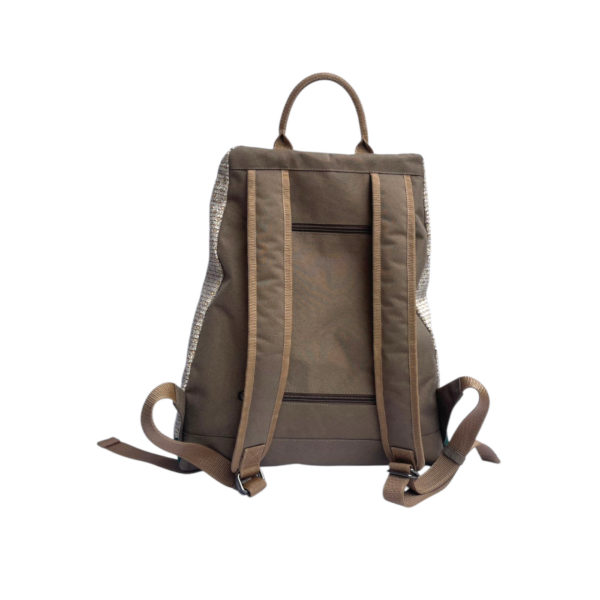 PHOTO-Isako Uxa Ceylan back -1400x1400 PHOTO-Isako Uxa Ceylan back -1400x1400