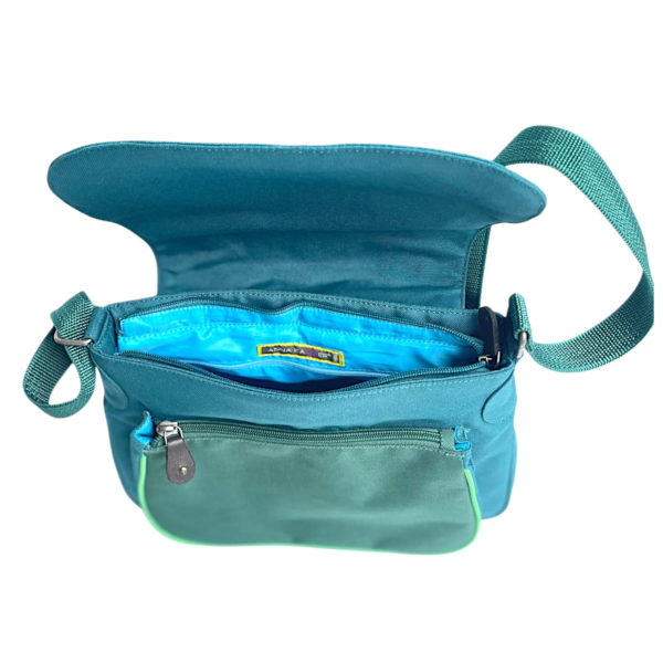 PHOTO LONZA Uxa Aqua Inside 1400x1400 e shop-Photoroom PHOTO LONZA Uxa Aqua Inside 1400x1400 e shop-Photoroom