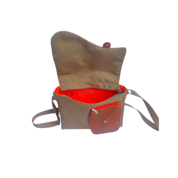 PHOTO PIRATE Pixy Ginger inside 1400x1400-Photoroom